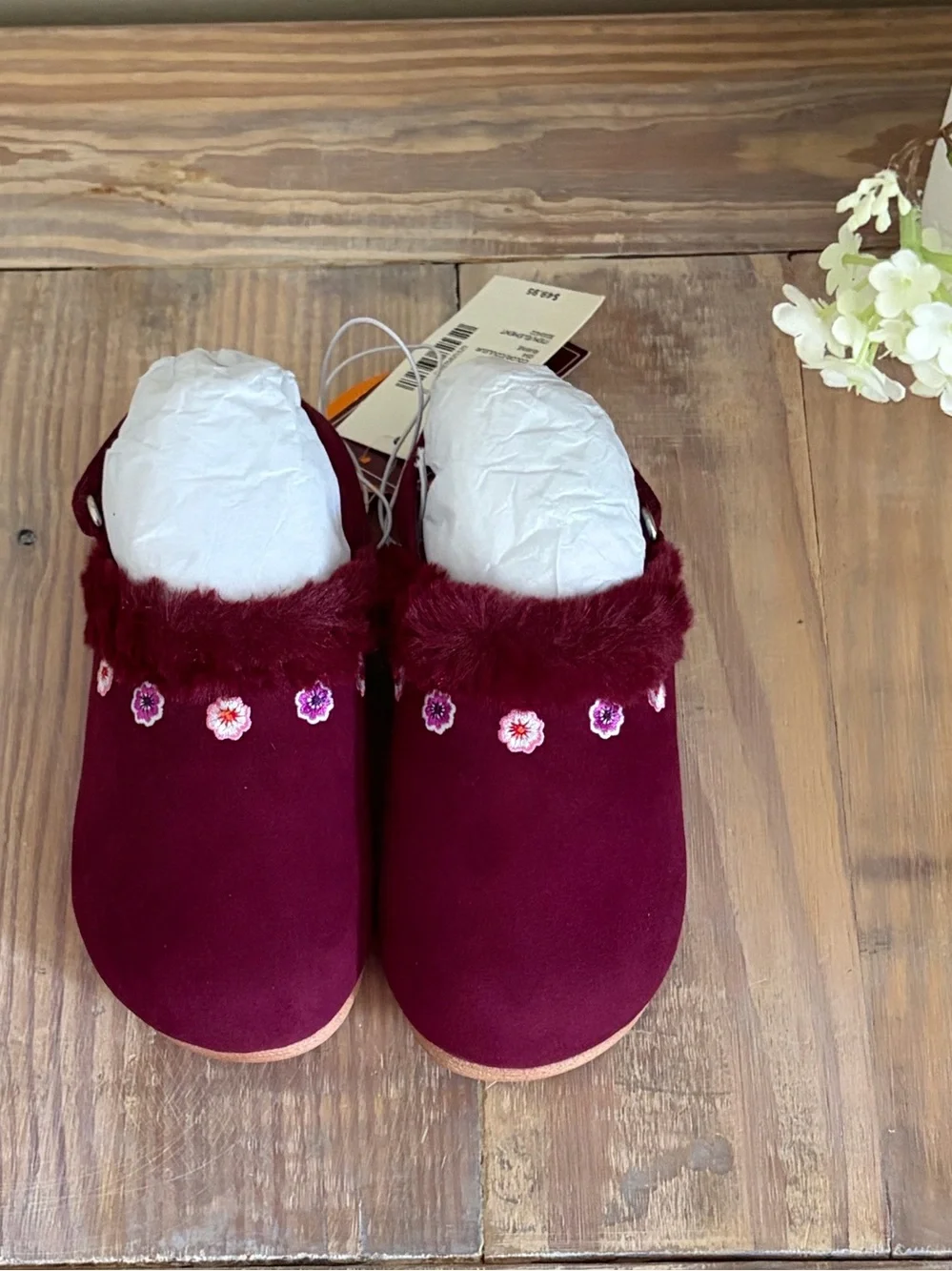 Gymboree Embroidered Floral Burgundy Clogs 💗 🆕